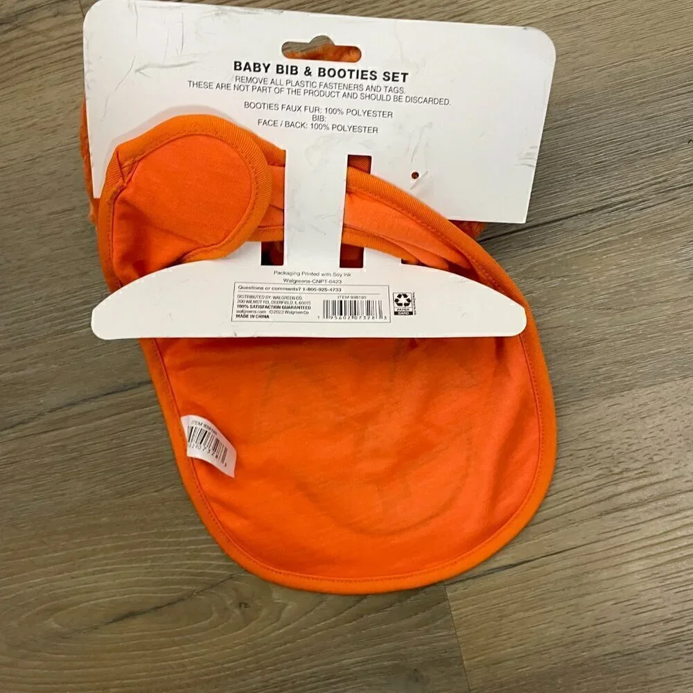 Happy Halloween Baby Booties And Bib Set, Orange, Size Bib 0-12M, Booties: 0-6M